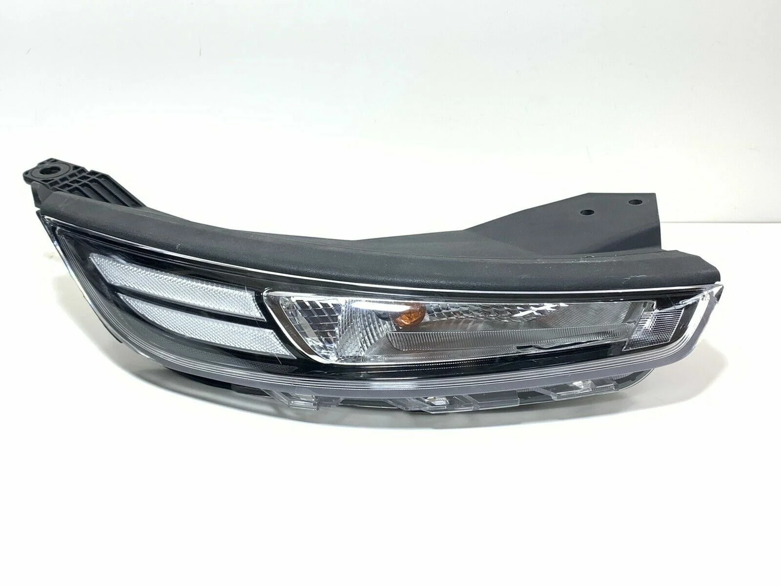 Foco Superior Izquierdo Hyundai Venue 2019 21 Original 92207K2000