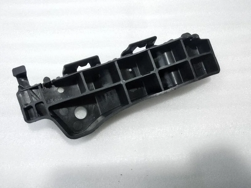 Guia Parachoque Delantero Derecho 13-15 (O) 865142W000 Hyundai New Santa Fe