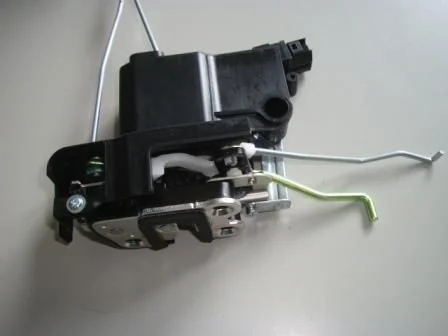 Chapa Puerta Izquierda Con Actuador  2011 a 2020 Kia Frontier Original 813104E010