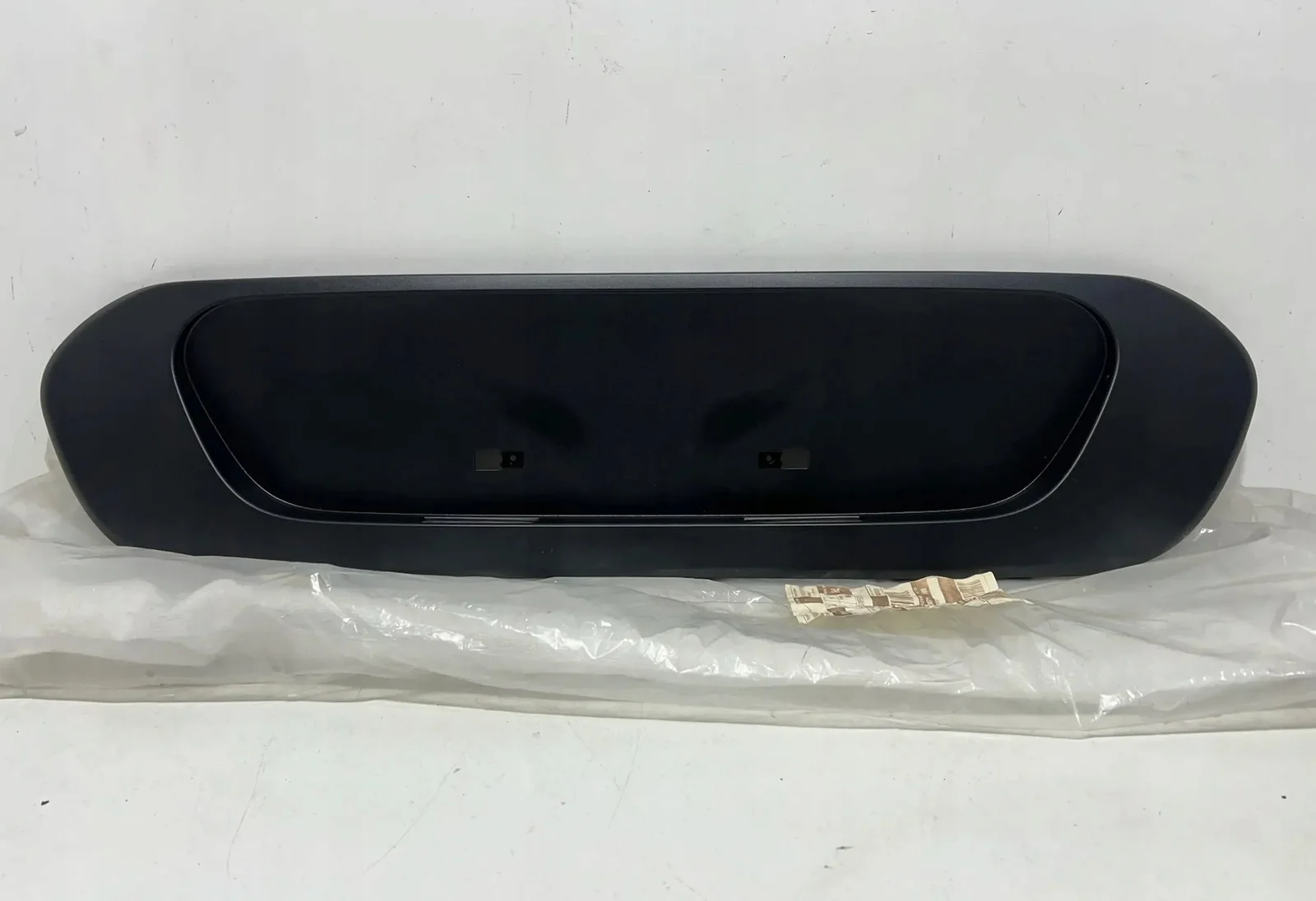 Moldura Central Parachoque Trasero 2017-23 Alternativo Kia Morning 86695G6030