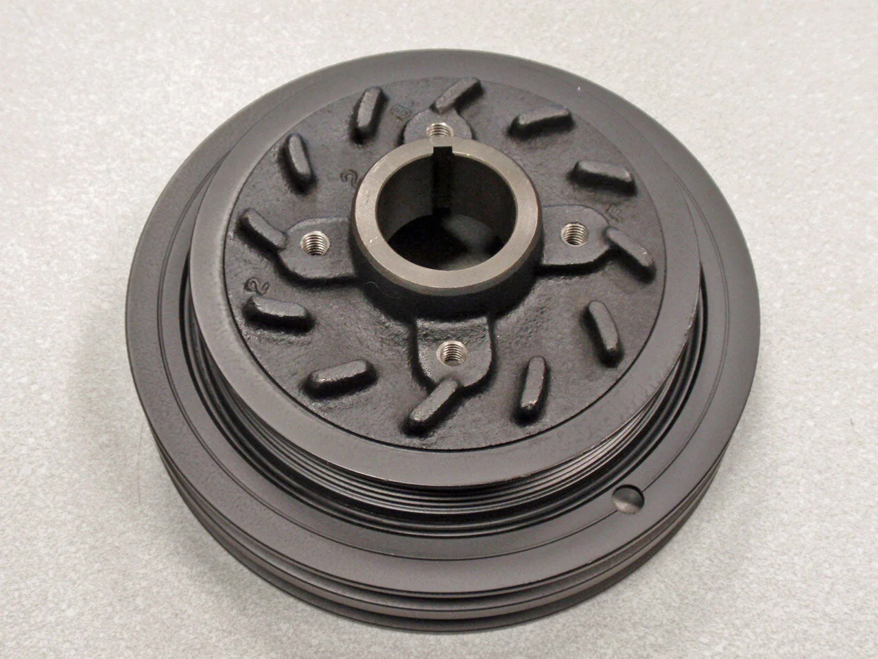 Polea Cigueñal motor D4Cb 12 20 Hyundai Porter New H 1 231244A700
